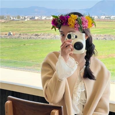 血染两山红